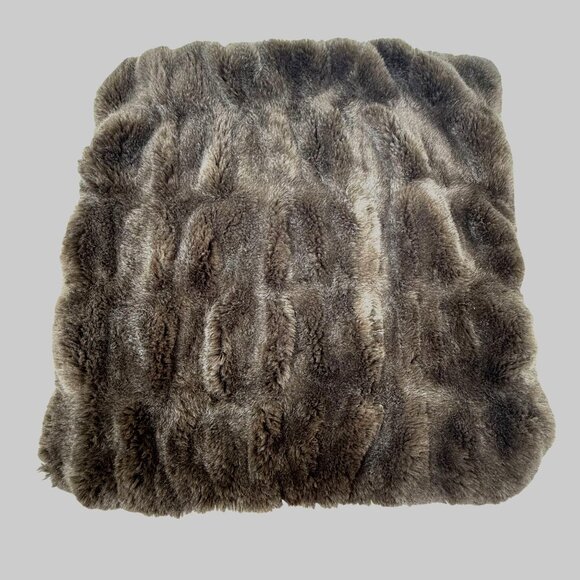 Pottery Barn Faux Fur Accent Pillow Cover 18"x18" Chocolate Brown Rustic Cabin - Picture 2 of 6